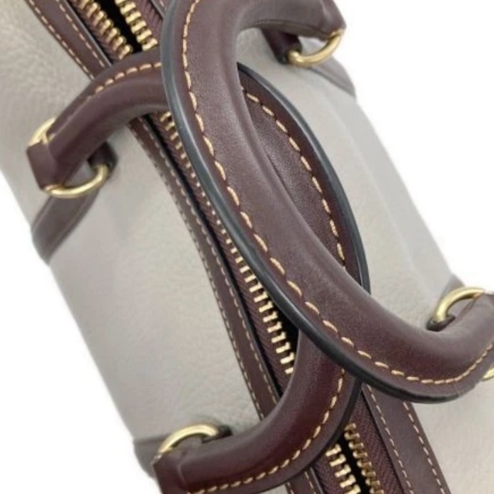 Ruby 25 - Picture 8 of 12